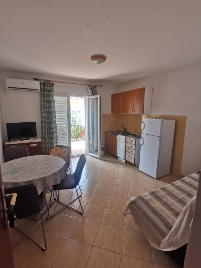 Emily Apartment บีโอกราดนาโมรู ภายนอก รูปภาพ